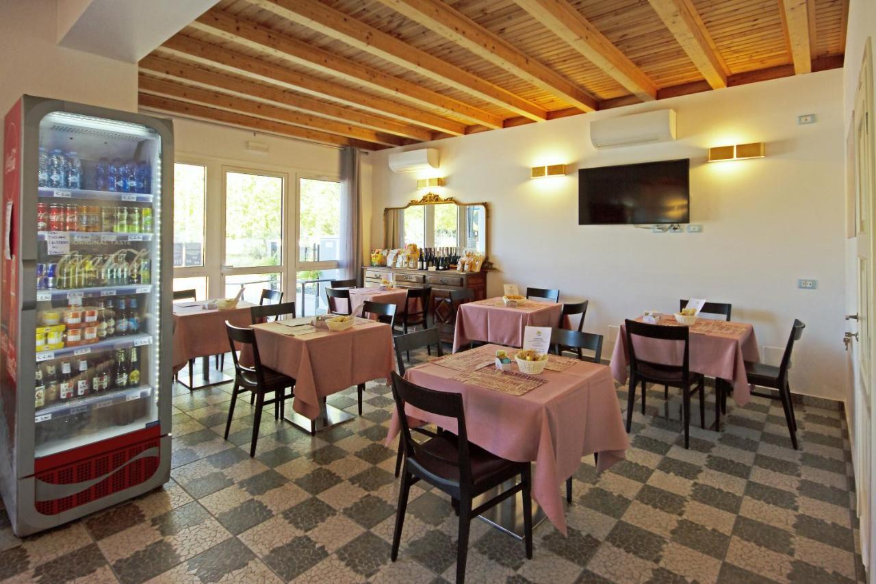 Bed and Breakfast Il Sole Nel Mare - Lido Di Volano Комаккьо Экстерьер фото